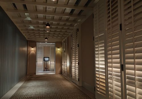 Cửa mở quay bản lề (nhựa PVC)