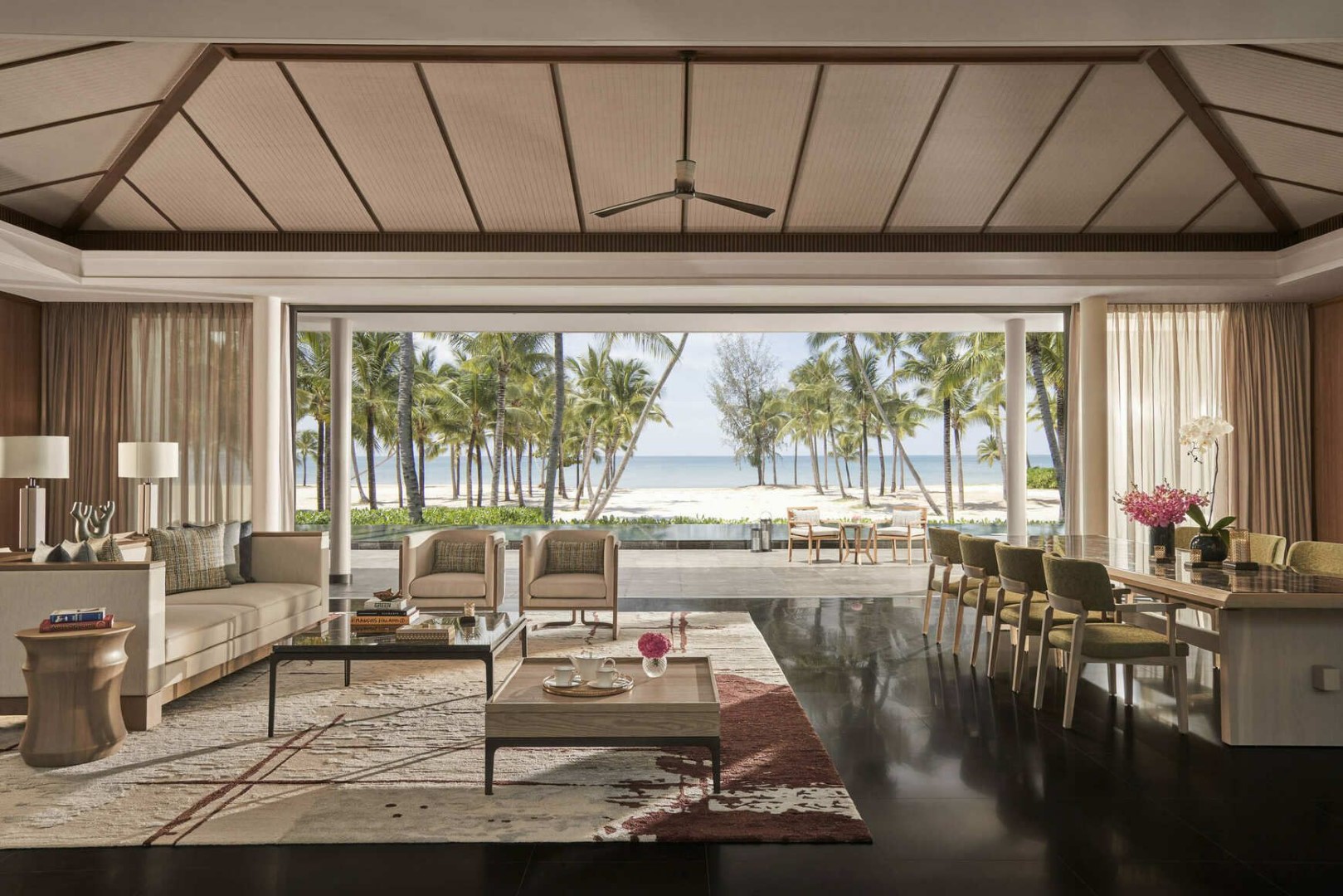 regent-pqcrr-phuquoc-four-bedroom-beach-pool-villa-livingroom-1739x1160